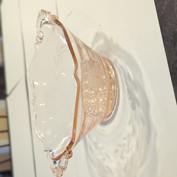 Depression Glass Bowl - Picture 4 of 6